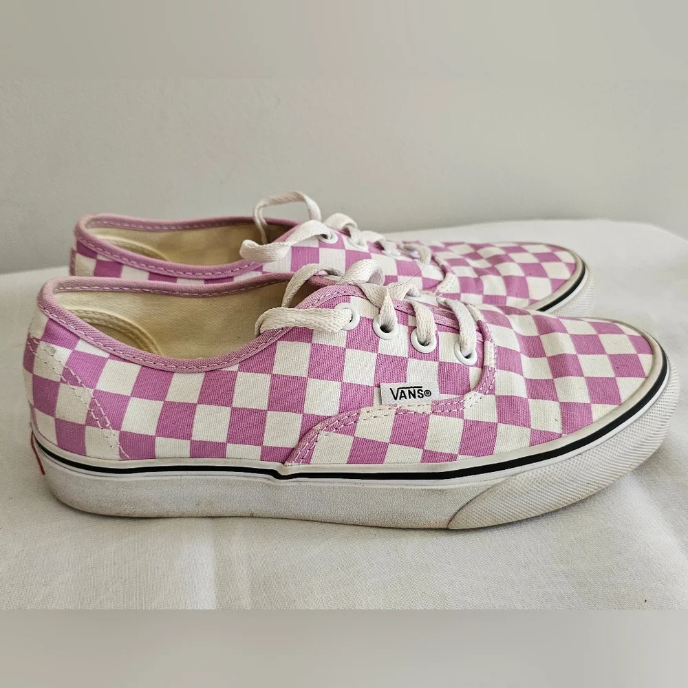 VANS Off The Wall Unisex Pink & White Checkered Sneakers, Shoes - Picture 2 of 9
